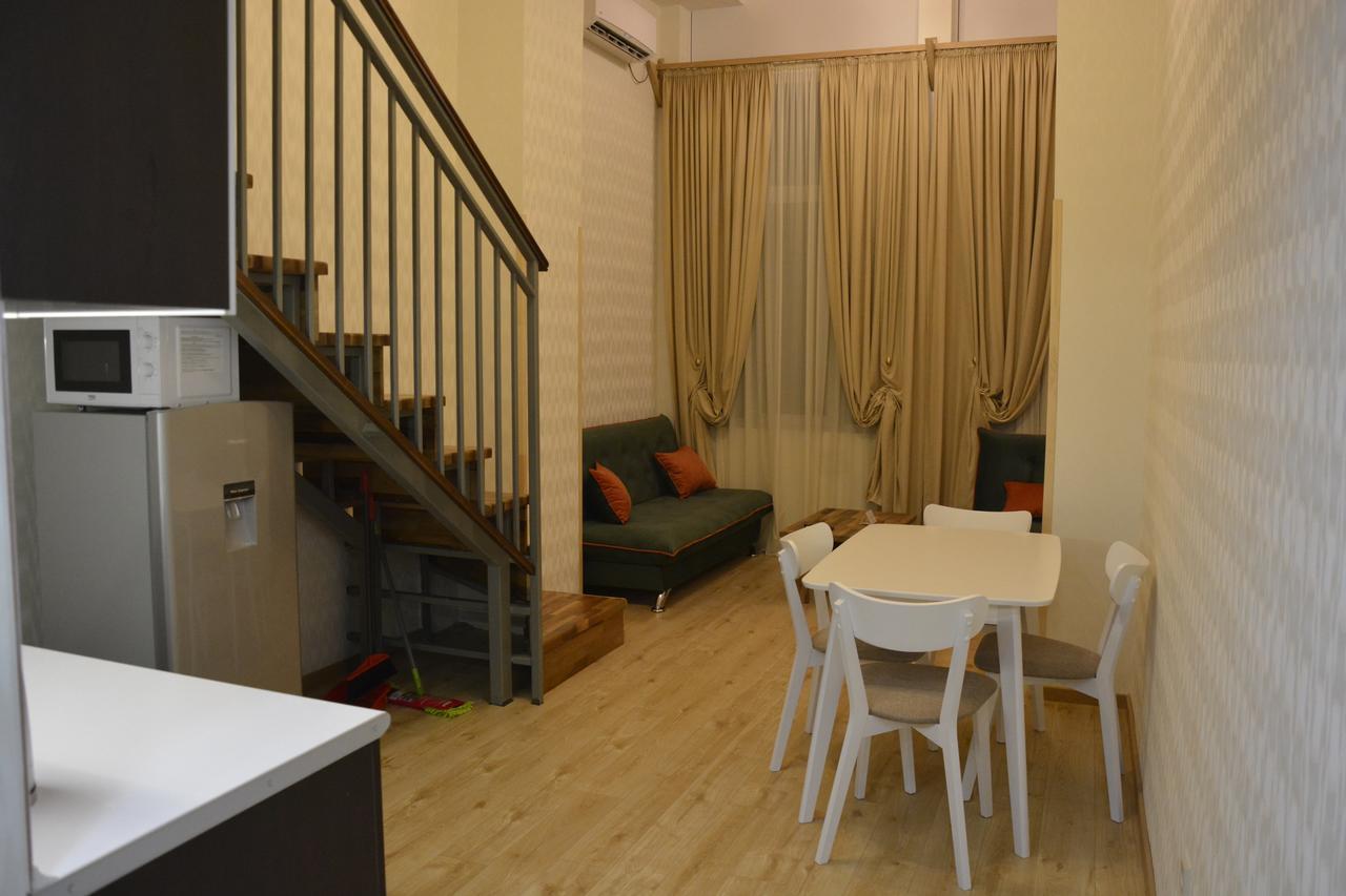 Full Comfort Apartment On Aghmashenebeli Tbilisi Eksteriør billede