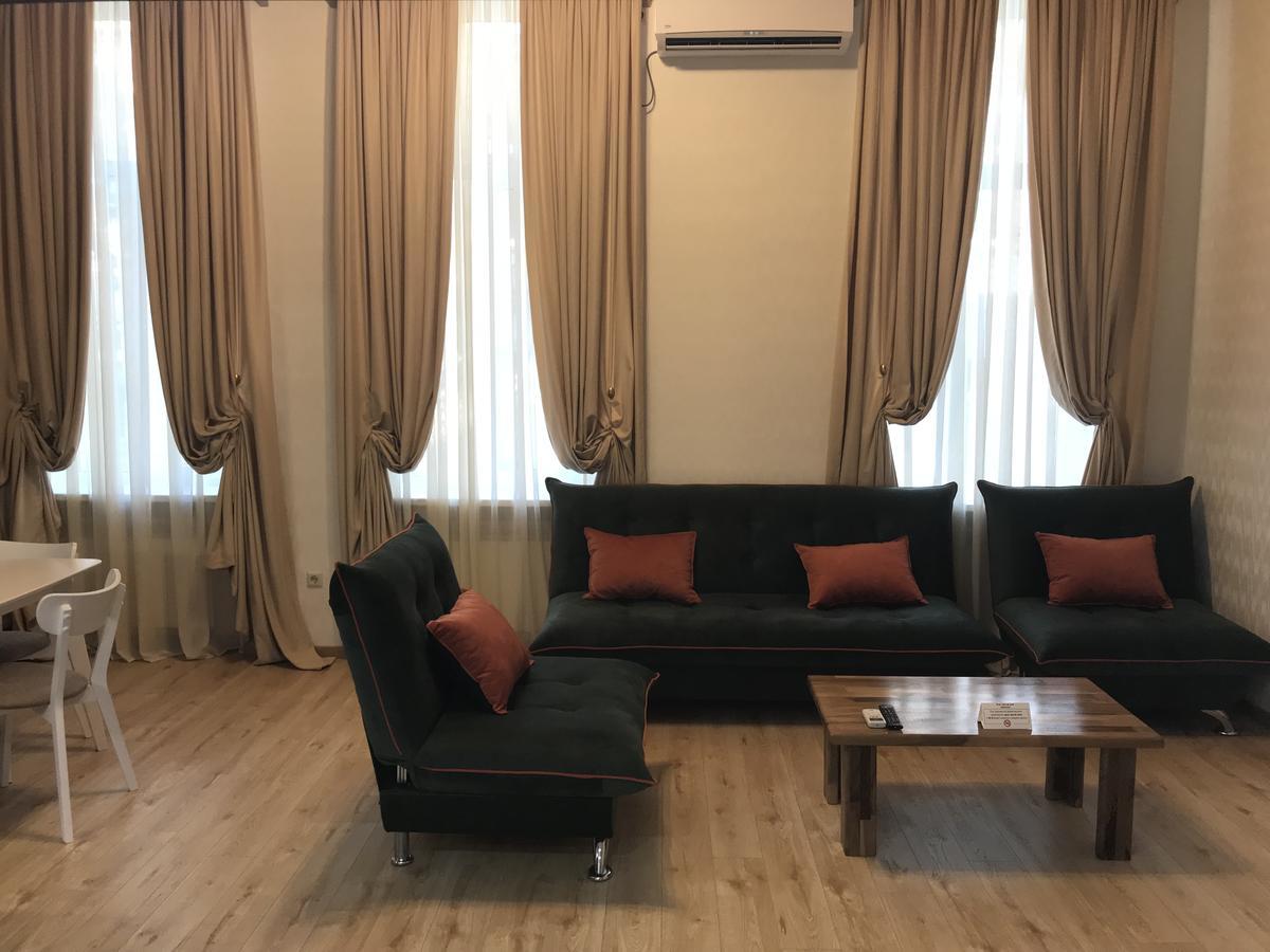 Full Comfort Apartment On Aghmashenebeli Tbilisi Værelse billede