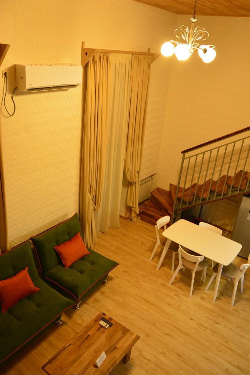 Full Comfort Apartment On Aghmashenebeli Tbilisi Eksteriør billede