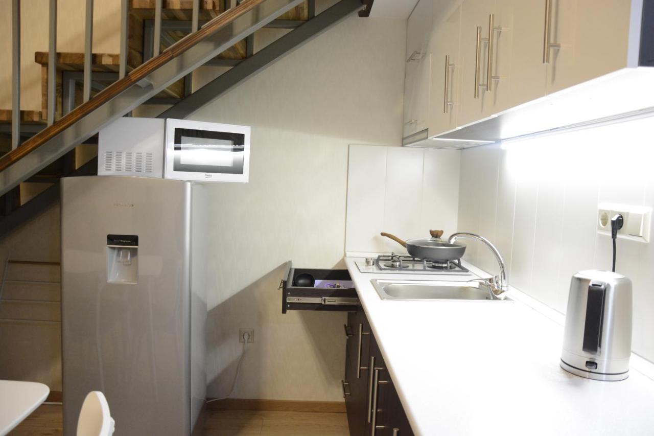 Full Comfort Apartment On Aghmashenebeli Tbilisi Eksteriør billede