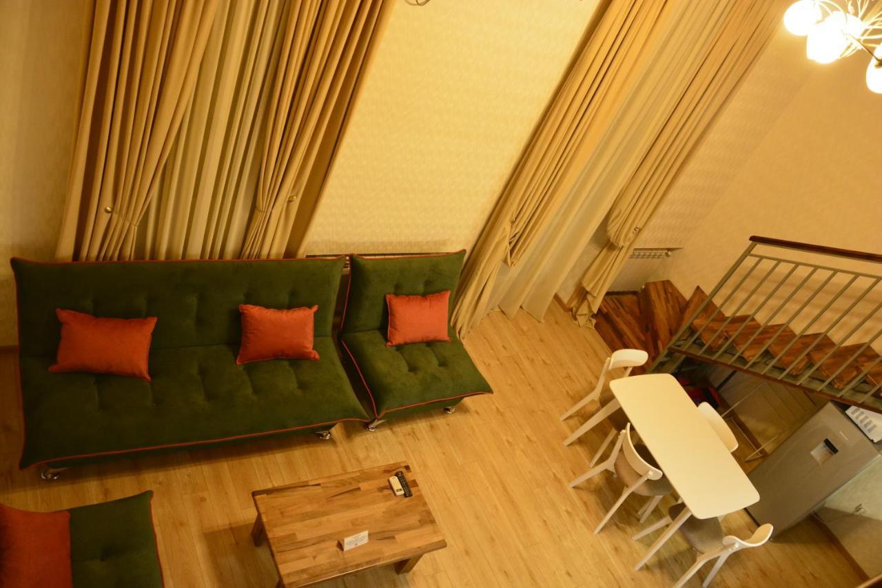 Full Comfort Apartment On Aghmashenebeli Tbilisi Eksteriør billede
